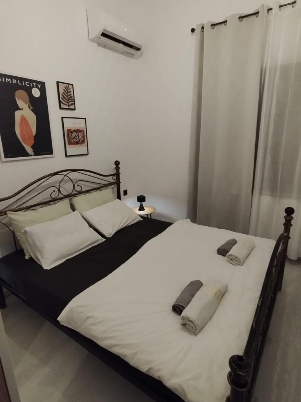 Black N' White Cozy Housegarden 알렉산드로폴리스 외부 사진